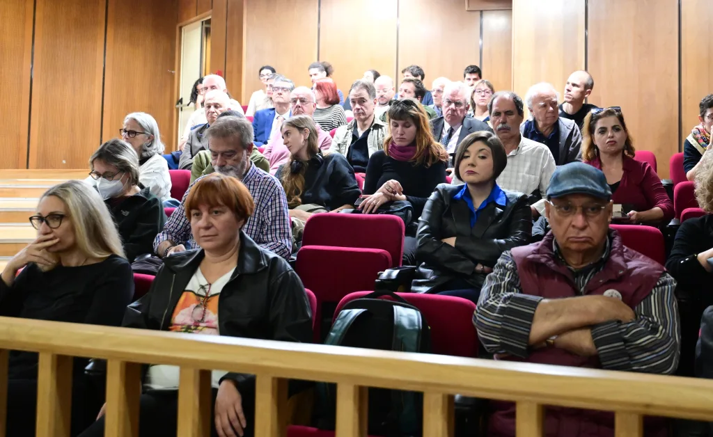 ΔΙΚΗ ΧΡΥΣΗ ΑΥΓΗΣ