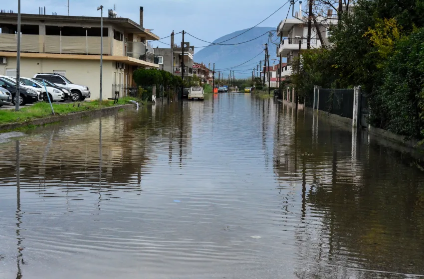ΜΕΣΟΛΟΓΓΙ ΝΕΡΑ