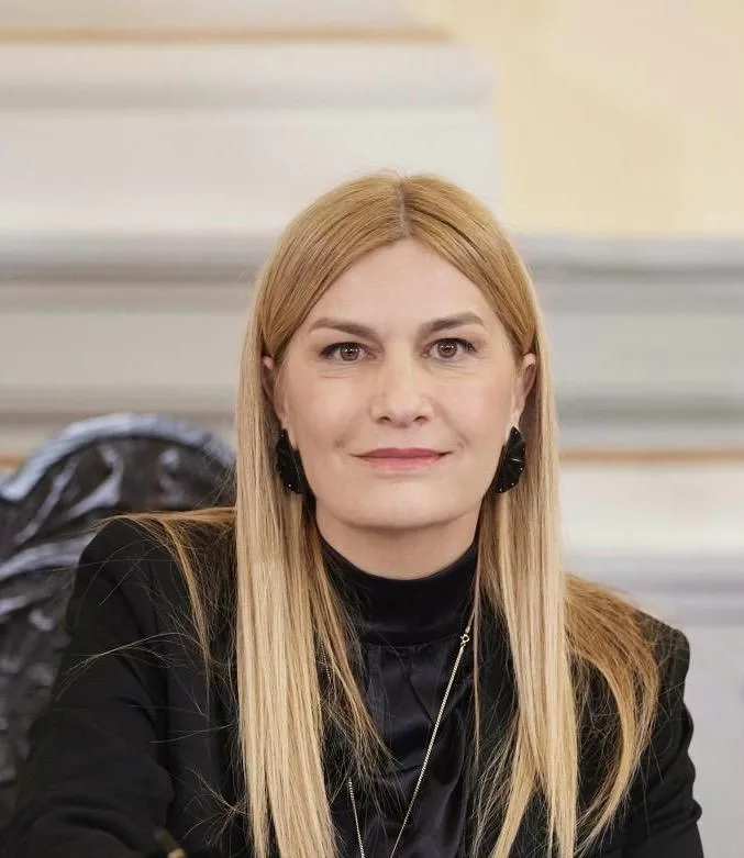 ΦΩΤΟΓΡΑΦΙΑ ΥΦΥΜΑ Σ ΒΟΛΟΥΔΑΚΗ