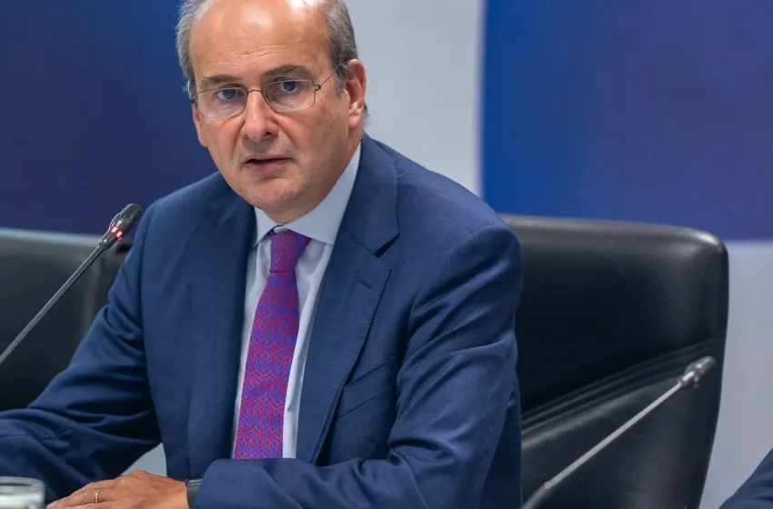  Χατζηδάκης: “Επιλεκτική η ευαισθησία της αντιπολίτευσης για το θέμα των Τεμπών”