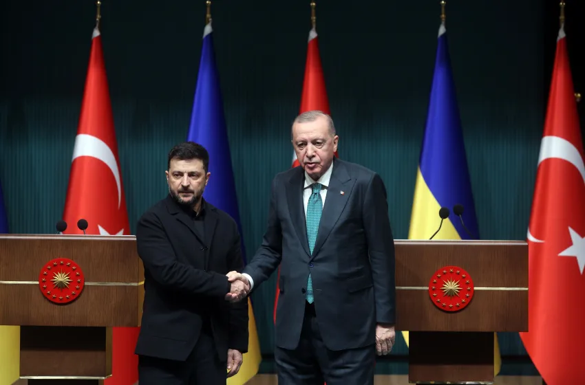  Ζελένσκι: Μόνο οι ΗΠΑ και ο Τραμπ μπορούν να τελειώσουν τον πόλεμο