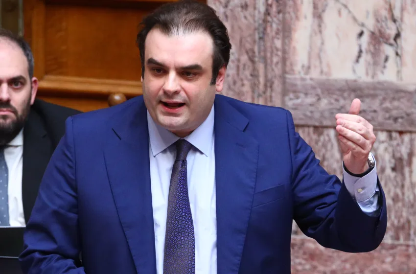  Πιερρακάκης: Σε ισχύ το νέο πακέτο ενισχύσεων για 2,4 εκατ. πολίτες