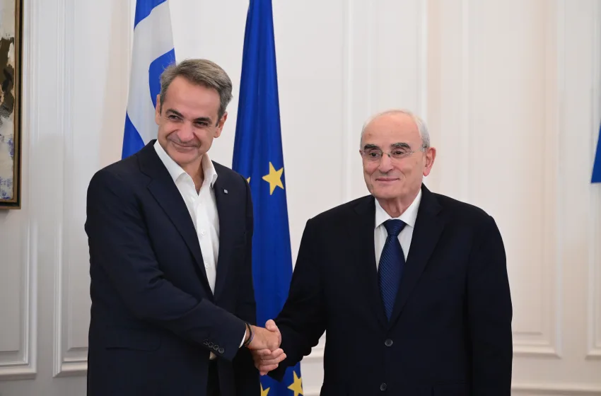  Συνάντηση Μητσοτάκη με τον υπουργό Άμυνας Λιβάνου- Δέσμευση για στήριξη των Ενόπλων Δυνάμεων