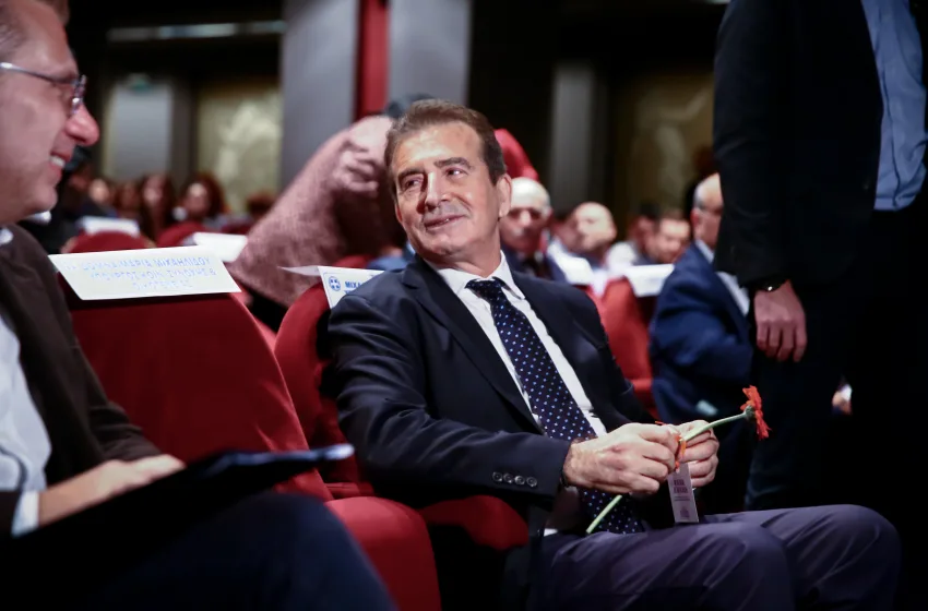  Χρυσοχοΐδης για τη βία κατά των γυναικών: 91 ενεργοποίησεις του Panic Button τον μήνα