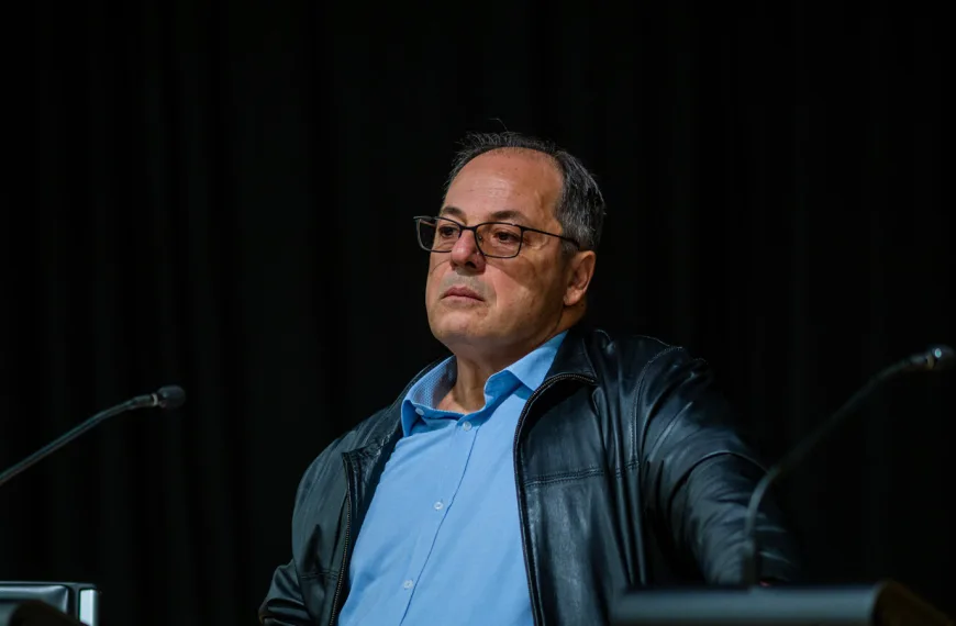 Σωτηρέλης στο libre: Κανείς δεν μπορεί να αποκλείσει εξελίξεις με…