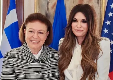  Μενδώνη και Γκίλφοϊλ συζήτησαν για την παράνομη διακίνηση πολιτιστικών αγαθών