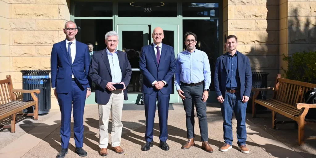 dendias stanford 1 18.11.25.jpg