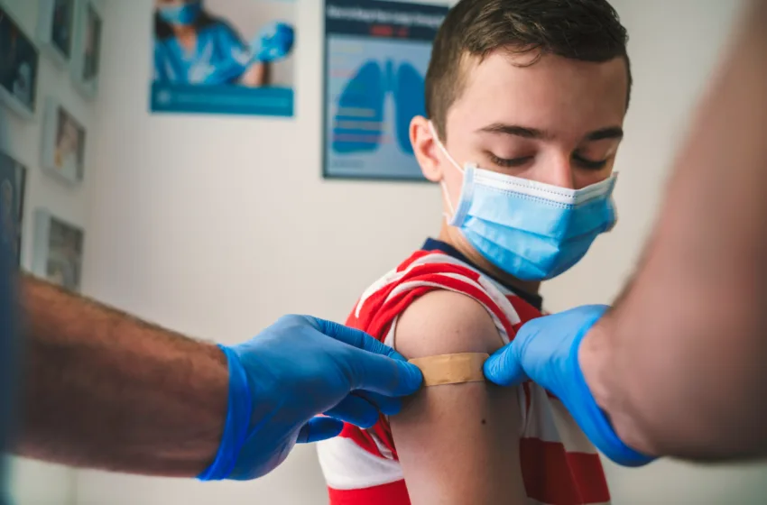  NYT: Ο FDA σχετίζει θανάτους παιδιών με τα εμβόλια κατά του Covid