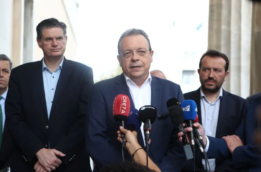  Φάμελλος για ΕΛΤΑ: “Σε κρίση η κυβέρνηση – Να ακυρωθεί το καταστροφικό σχέδιο για κλείσιμο των ΕΛΤΑ”