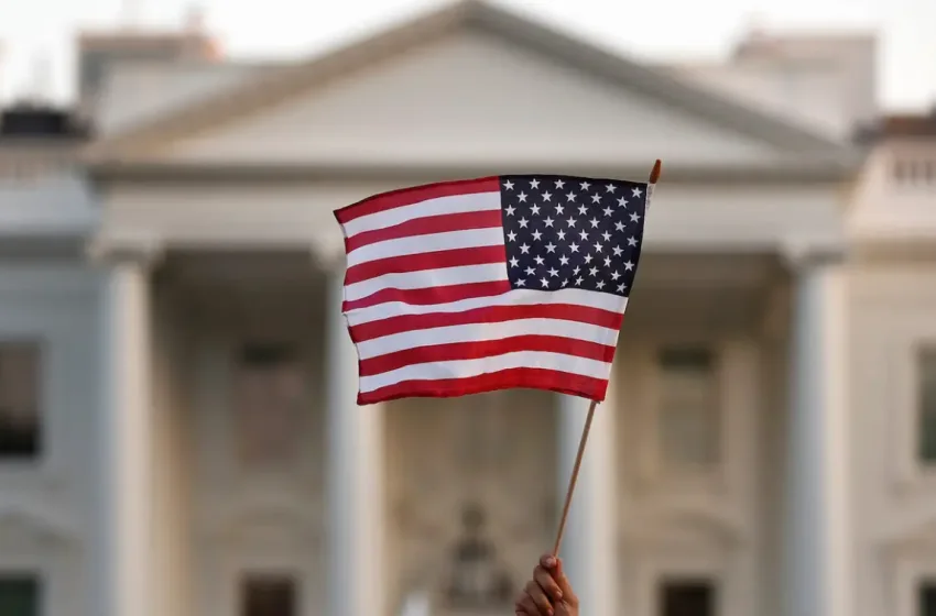  Ασφαλιστικό αδιέξοδο στις ΗΠΑ: Χιλιάδες Αμερικανοί “παγώνουν” την εγγραφή τους στo Obamacare