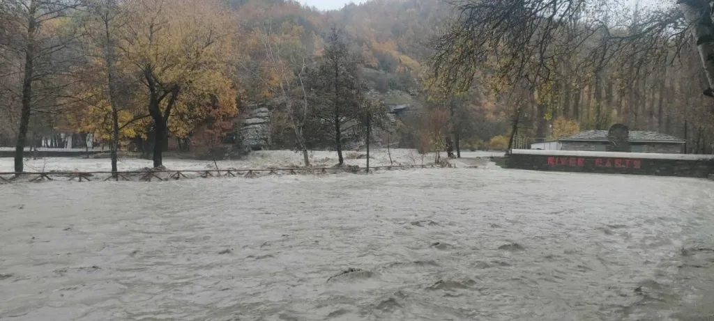 kakokairia plhmmyres