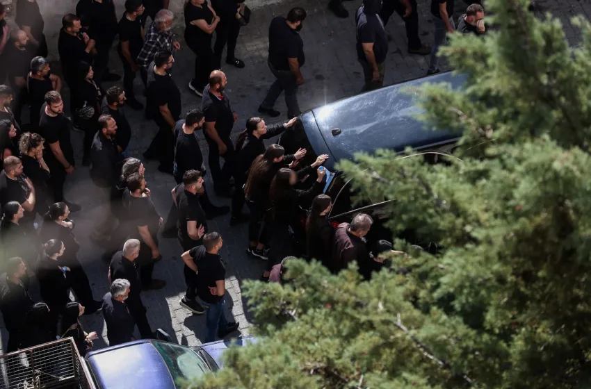  Βορίζια: Οδύνη και σπαραγμός στην κηδεία του 39χρονου(vid)