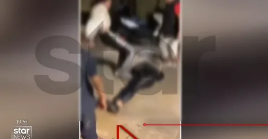  Σοκάρει το βίντεο ξυλοδαρμού ανήλικης από 4 άλλες νεαρές- Την κλωτσούσαν στο κεφάλι