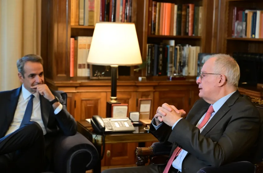  Μαξίμου: Συνάντηση Μητσοτάκη-Τασούλα στον απόηχο της δήλωσης για κίνδυνο πολιτικής αστάθειας-Εσωκομματικές εκλογές και υπουργικό