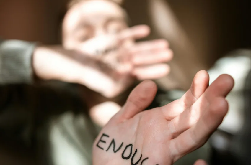  Νέα βίντεο με βία ανηλίκων έξω από σχολεία- Σοκάρει η αγριότητα των χτυπημάτων