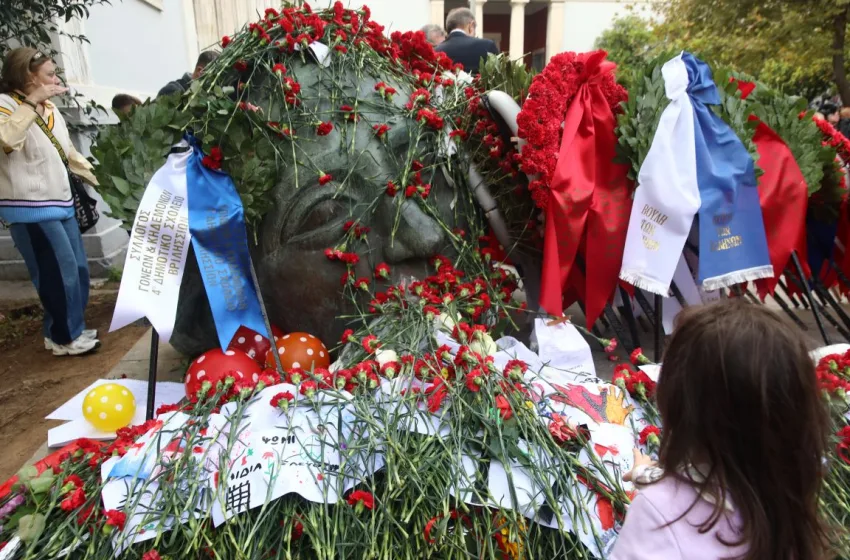  Έκλεισαν οι πύλες του Πολυτεχνείου:Έκτακτα μέτρα, κλειστοί δρόμοι, αλλαγές στο Μετρό-Το σχέδιο της ΕΛΑΣ