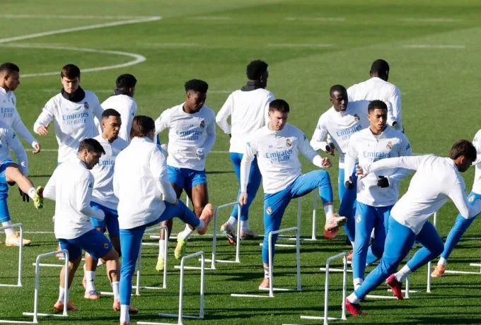  Με πολλά προβλήματα η Ρεάλ Μαδρίτης κόντρα στον Ολυμπιακό: Εκτός και ο Κουρτουά – Αμφίβολοι Ρούντιγκερ, Τσουαμενί και Χούισεν