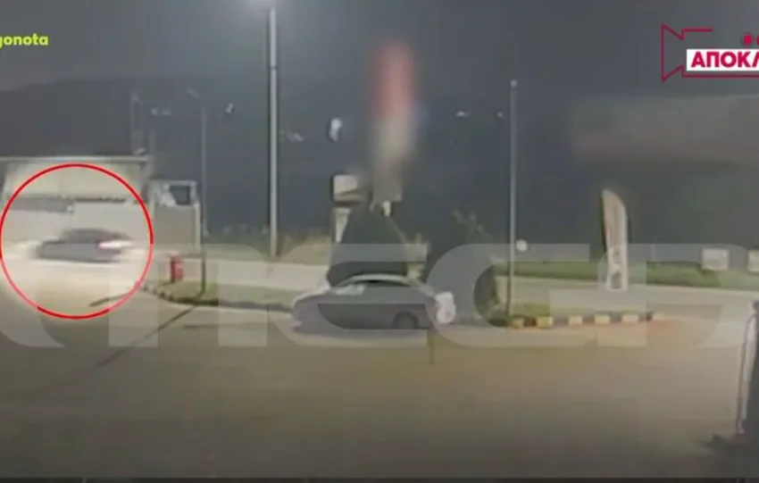  Σαλαμίνα/Βίντεο ντοκουμέντο: Η στιγμή που η 46χρονη νύφη φεύγει από το σπίτι