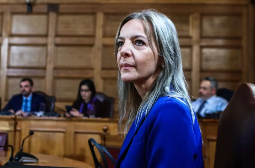  Η ΝΔ διέγραψε τη Σεμερτζίδου ενώ η ίδια έλεγε ότι δεν το γνωρίζει-ΠΑΣΟΚ: Δεν της ζητήθηκε να παραιτηθεί