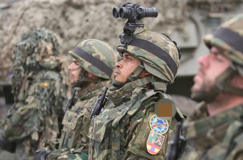  Politico: Η ΕΕ εγκρίνει σχέδιο για άμεση μεταφορά στρατευμάτων και οπλισμού σε περιόδους κρίσης