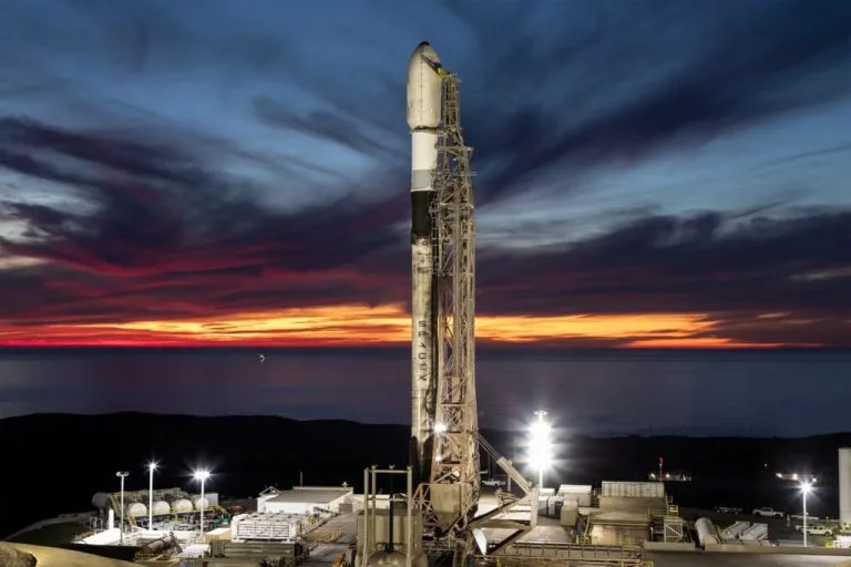 transporter 15 sunset vertical 1152 full 1024x683 1 768x512 1