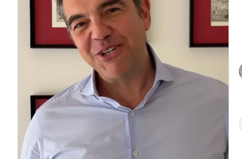  Ο Τσίπρας τρολάρει όσους τα “χώνουν” στην “Ιθάκη” και δηλώνει: Εγώ θα μιλήσω την Τετάρτη 3 Δεκεμβρίου στο Παλλάς