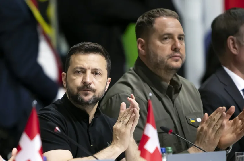  Ο Ζελένσκι “τελείωσε” τον Γερμάκ- Ανακοίνωσε ανασχηματισμό στο προεδρικό γραφείο εν μέσω ερευνών για διαφθορά