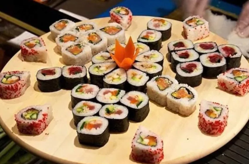  Θεσσαλονίκη: 22χρονος δηλητηριάστηκε από σούσι–Έπαθε ανισακίαση και νοσηλεύεται