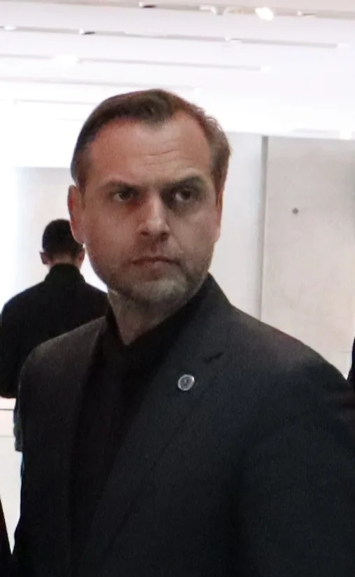 γιαννης πορτ