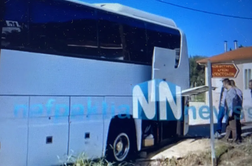  Μεσολόγγι: Σε χαντάκι έπεσε λεωφορείο που μετέφερε παιδιά