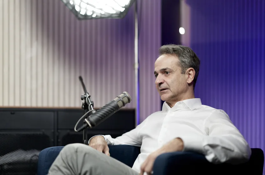  Μητσοτάκης στο vidcast “Θα σας ειδοποιήσουμε”: Δίνουμε τη μάχη με την παλιά Ελλάδα που μας πλήγωσε 