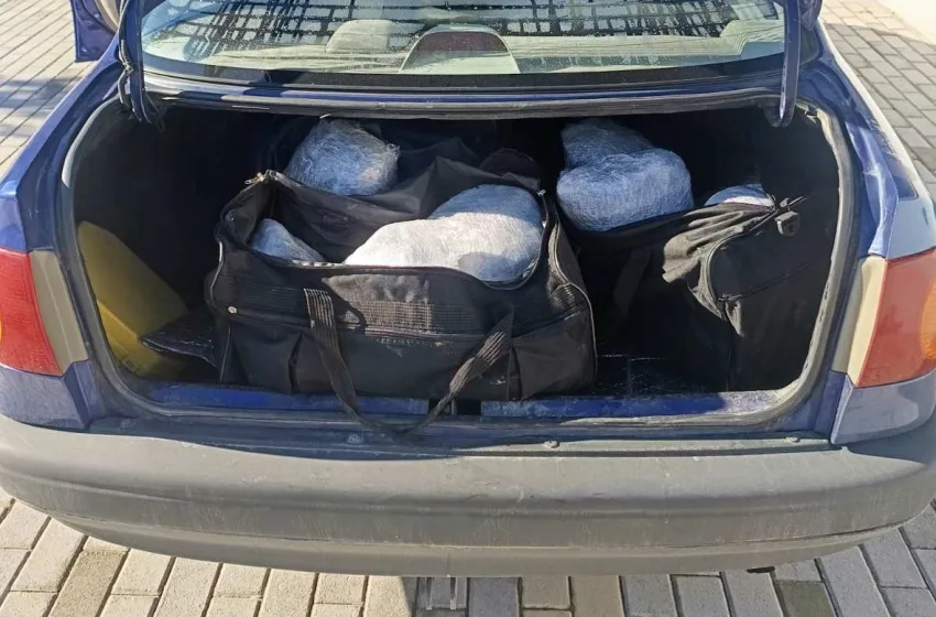  Καστοριά: Τρεις συλλήψεις για ναρκωτικά-28 κιλά κάνναβη σε πορτ παγκάζ 19χρονης