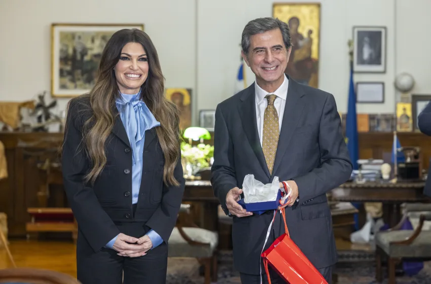  Επίσκεψη της Γκιλφόιλ στη Θεσσαλονίκη και συνάντηση με τον Γκιουλέκα