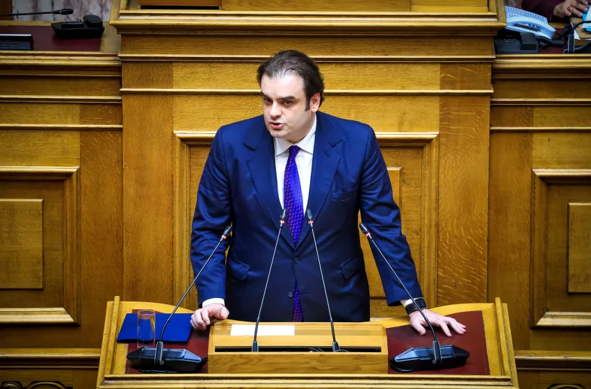  Πιερρακάκης: Η επιτυχία στο Eurogroup είναι εθνική, είναι μιας Ελλάδας που άντεξε
