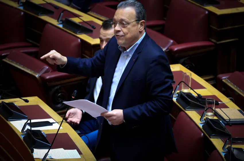  Φάμελλος σε Πιερρακάκη: Οι μόνοι που χαίρονται από τις πολιτικές του Eurogroup είναι οι πολυεθνικές