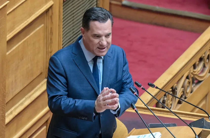  Παιδιατρικά νοσοκομεία στην Αθήνα επισκέφθηκε ο Άδωνις Γεωργιάδης