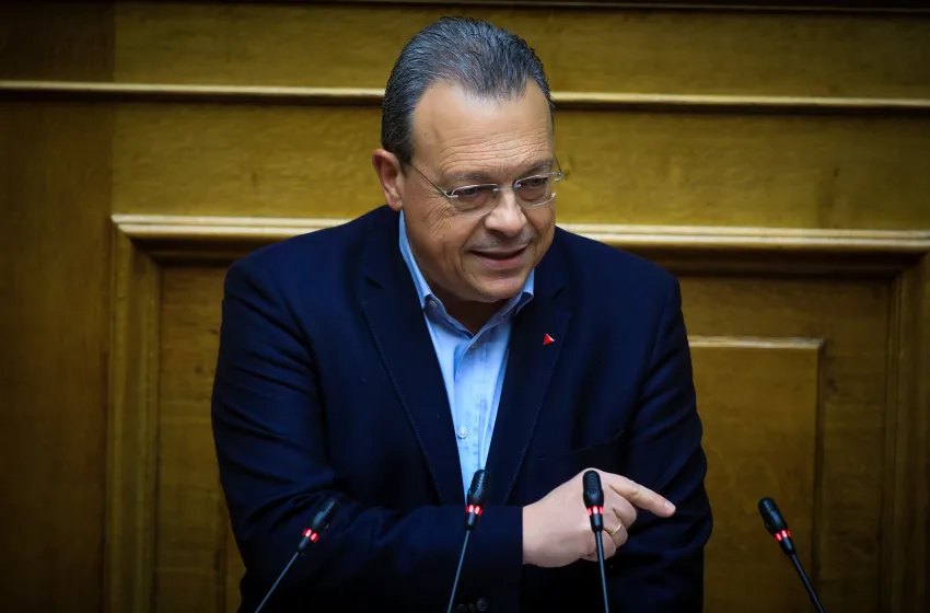  Φάμελλος κατά Φλωρίδη: Είναι ντροπή να είναι επικεφαλής του υπουργείου Δικαιοσύνης