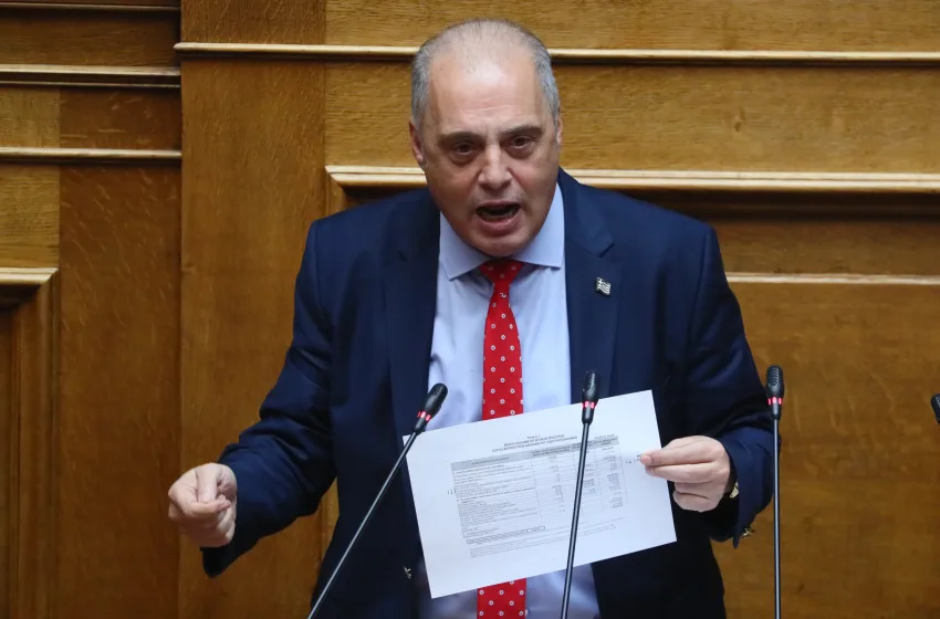  Βελόπουλος: Προϋπολογισμός τζιτζίδων, φραπέδων και κάθε λογής απατεώνα