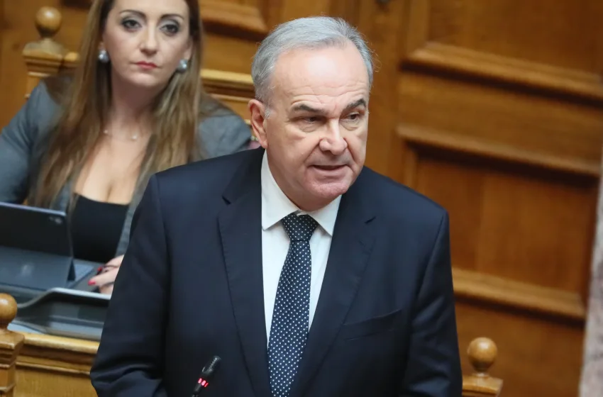  Παπαθανάσης: Η κυβέρνηση εξασφαλίζει υψηλούς ευρωπαϊκούς πόρους για τη χώρα- Σφοδρές αντιδράσεις της αντιπολίτευσης