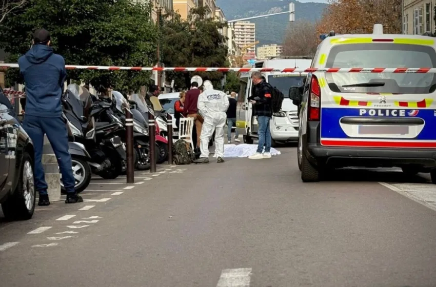  Κορσική: 26χρονος απειλούσε με μαχαίρι περαστικούς-Αστυνομικοί τον πυροβόλησαν και τον σκότωσαν (vid)