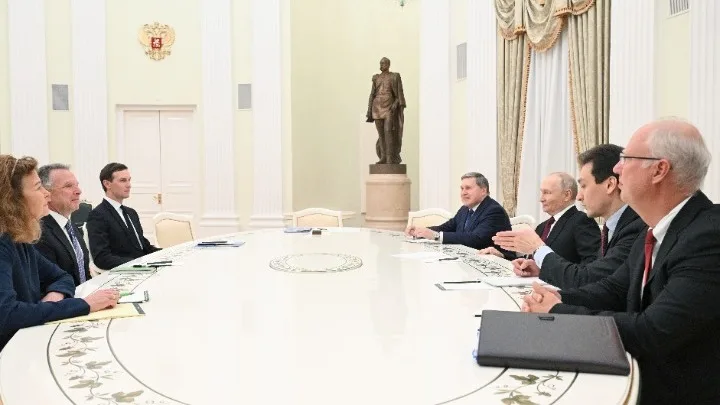  Κρεμλίνο: Ο Πούτιν αποδέχθηκε ορισμένες προτάσεις για την Ουκρανία – Οι διαπραγματεύσεις