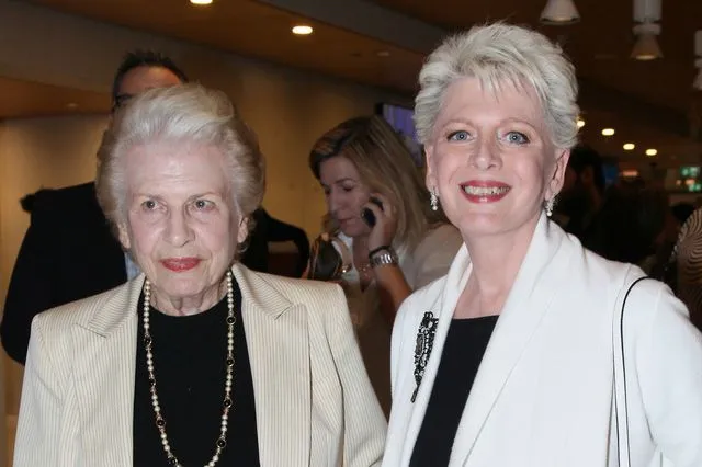  Πέθανε η Σύλβα Ακρίτα, ιδρυτικό στέλεχος του ΠΑΣΟΚ-To συγκινητικό “αντίο” της κόρης της