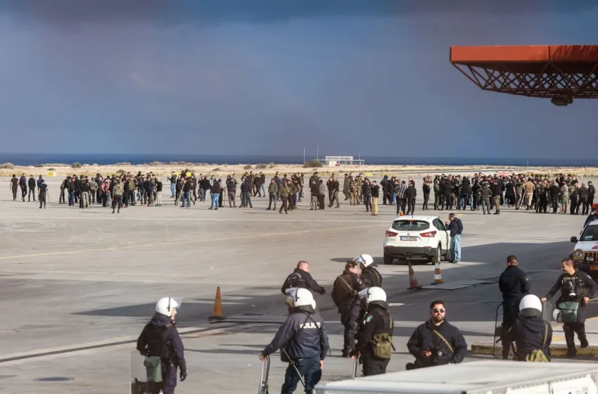  Αγρότες:Κλειστά τα αεροδρόμια σε Ηράκλειο και Χανιά-Επεισόδια και τραυματίες στην Κρήτη