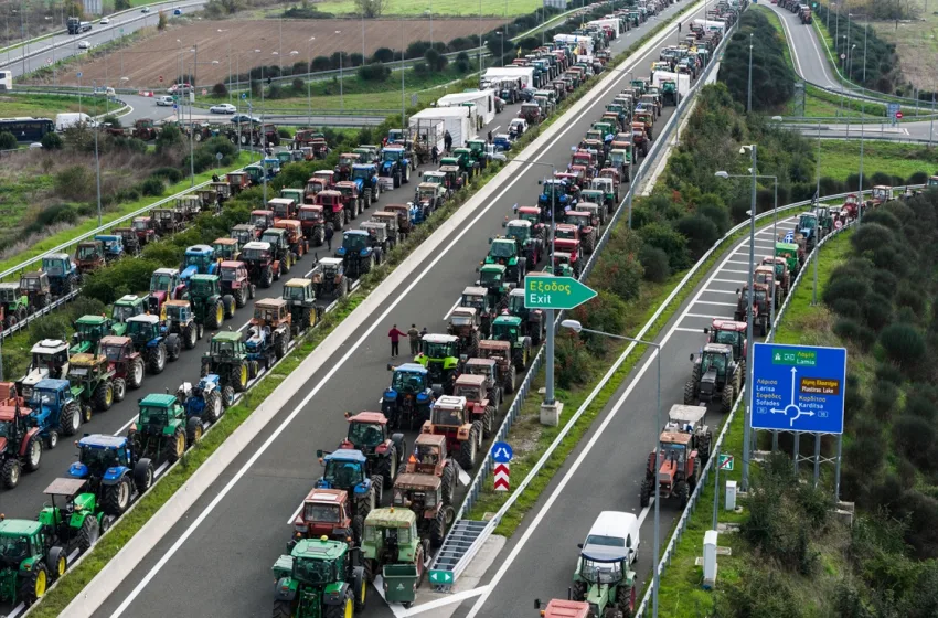  Κρίσιμη ώρα στη Νίκαια – Ξεκίνησε η πανελλαδική σύσκεψη των αγροτών