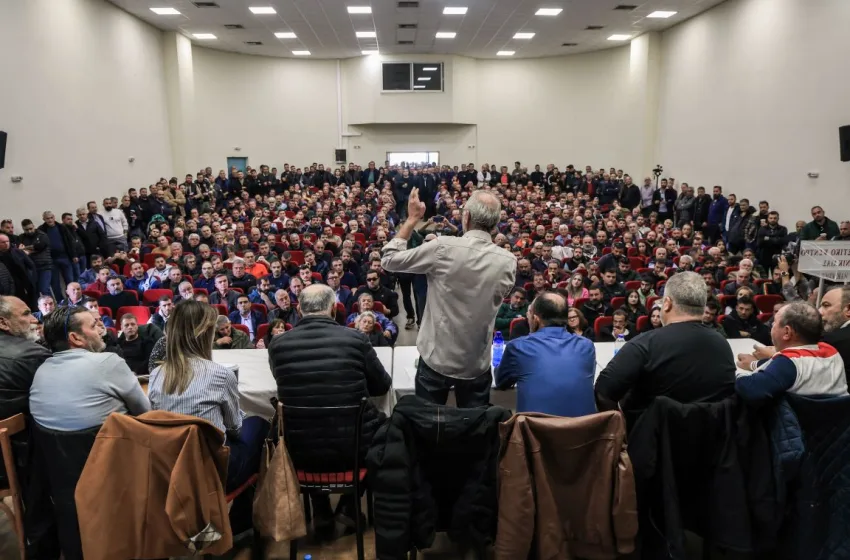  Αγρότες:  “Ο Μητσοτάκης έκλεισε μόνος του το ραντεβού-Πρώτα απάντηση στα αιτήματα και μετά διάλογος”