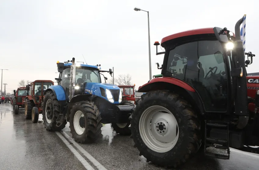  Οι αγρότες αποκλείουν το τελωνείο στον Προμαχώνα- “Κλεφτοπόλεμος” με ισχυρές αστυνομικές δυνάμεις