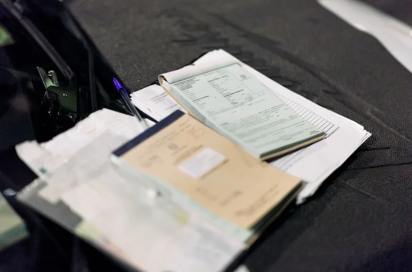  Χαμός σε αλκοτέστ: Ζευγάρι αντιδρά έντονα όταν οδηγός βγαίνει θετικός -Επίθεση σε αστυνομικούς