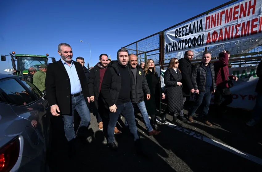  Στα μπλόκα ο Ανδρουλάκης:”Ο πρωτογενής τομέας πληρώνει τη διαφθορά της κυβέρνησης”