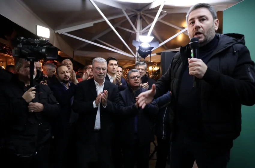  Ανδρουλάκης από Μοσχάτο: Κανείς υπεράνω του νόμου εκτός από τα στελέχη της Νέας Δημοκρατίας