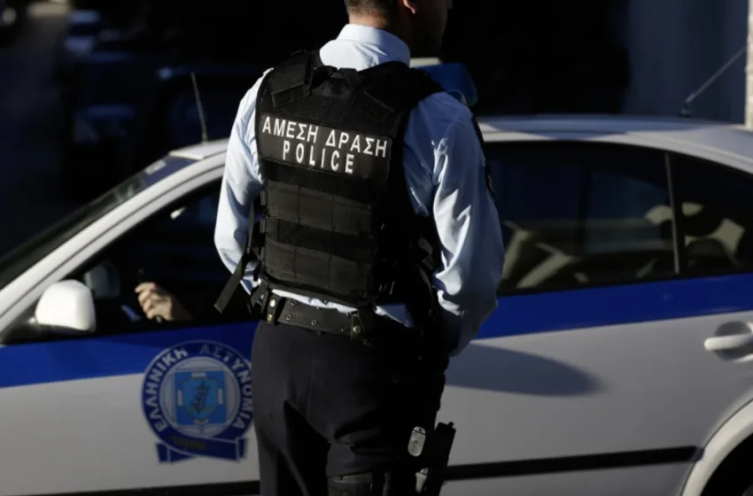  Κύκλωμα διακίνησης ναρκωτικών σε σχολείο στα βόρεια προάστια: 12 συλλήψεις, μεταξύ τους ανήλικοι